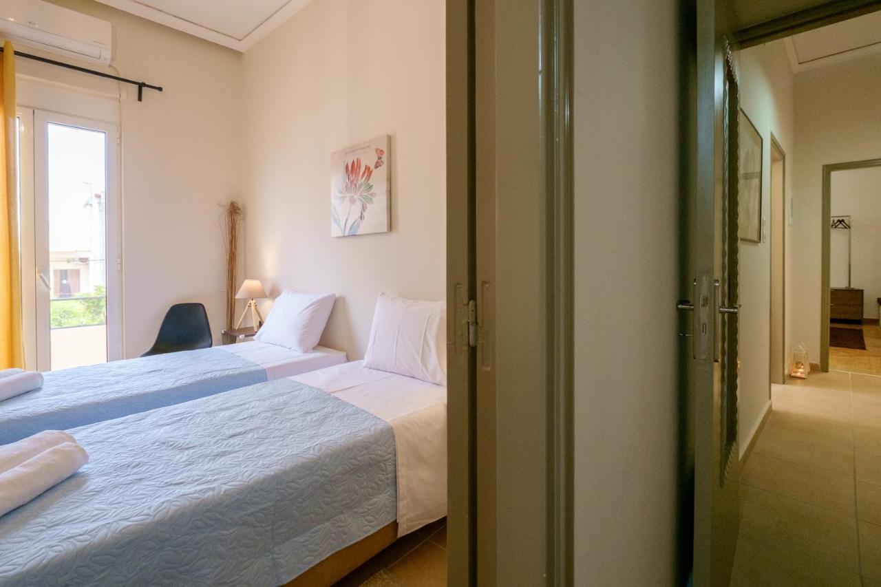 Home With Courtyard In Beating Heart Of Old Town! 干尼亞 外观 照片